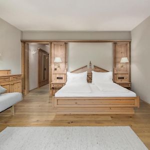 Deluxe Junior Suite